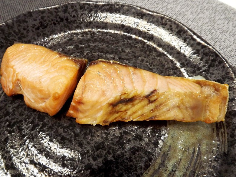 【送料無料】※2.3人のご家族に食べ切り量を【送料無料】『刺身ほたて400g 22玉』と『高級 しれとこ熟成鮭』セット【鮭は便利な腹身・背身分けカットです】
