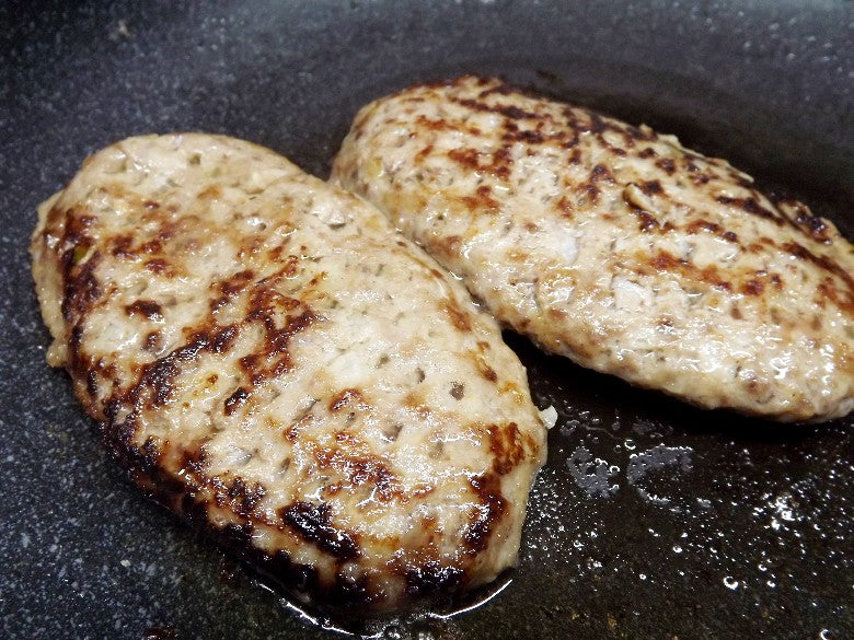 【送料無料】北海道産３種のお肉ブランドお肉セット「豚丼もち豚スライス」「黒牛ハンバーグ」「知床どりもも肉」※利便性を考慮した個包装パック！
