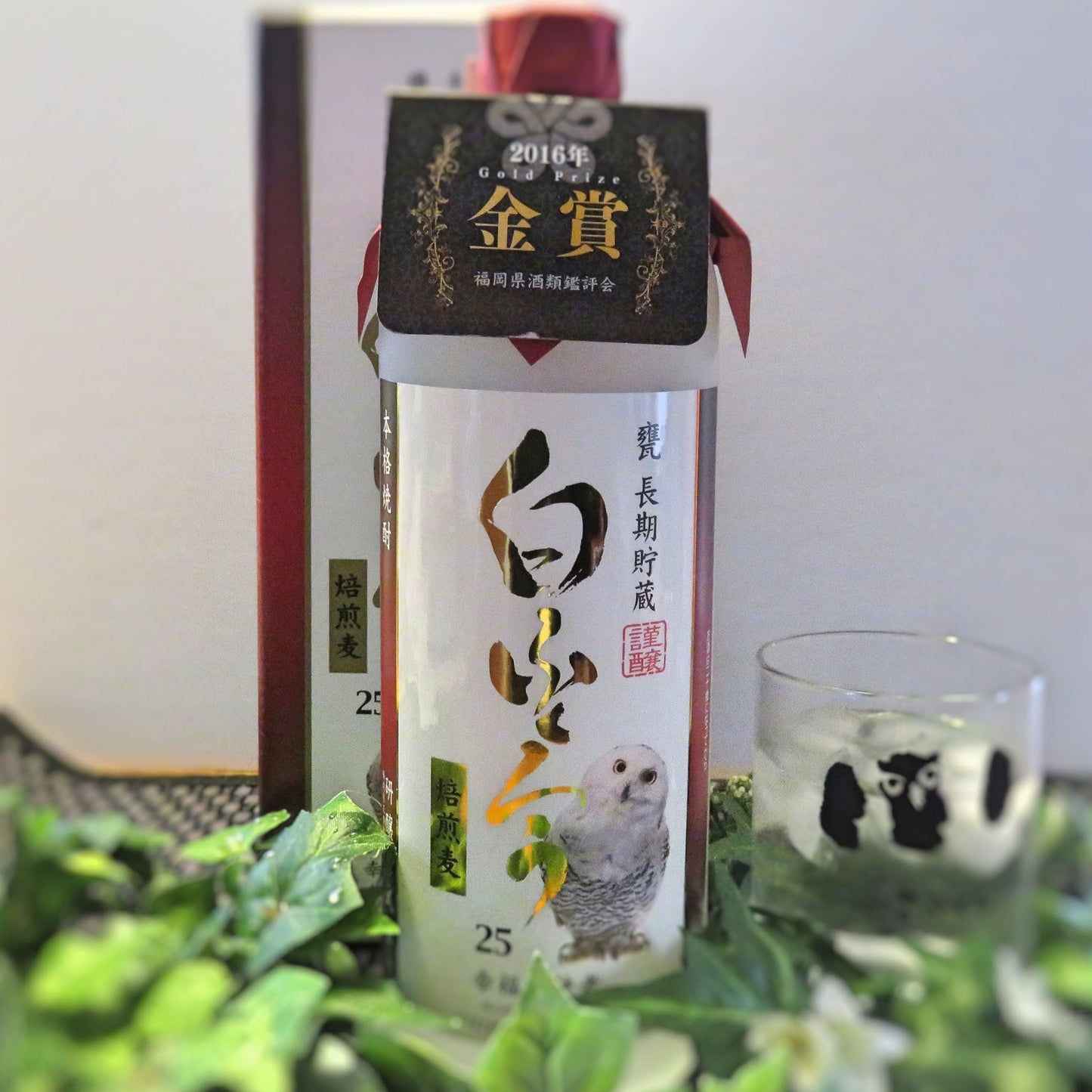 【スッキリした、飲み易い 」長期甕熟成麦焼酎 『白ふくろう』720ml 25度「母の日特集2025 │グルメ・ドリンク」「父の日特集2025 │ビール・お酒・ドリンク」