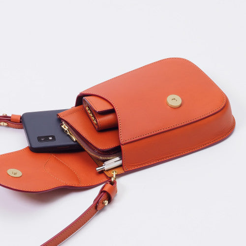 E941　鞍 ポシェット