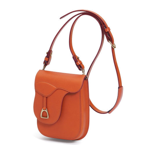 E941　鞍 ポシェット