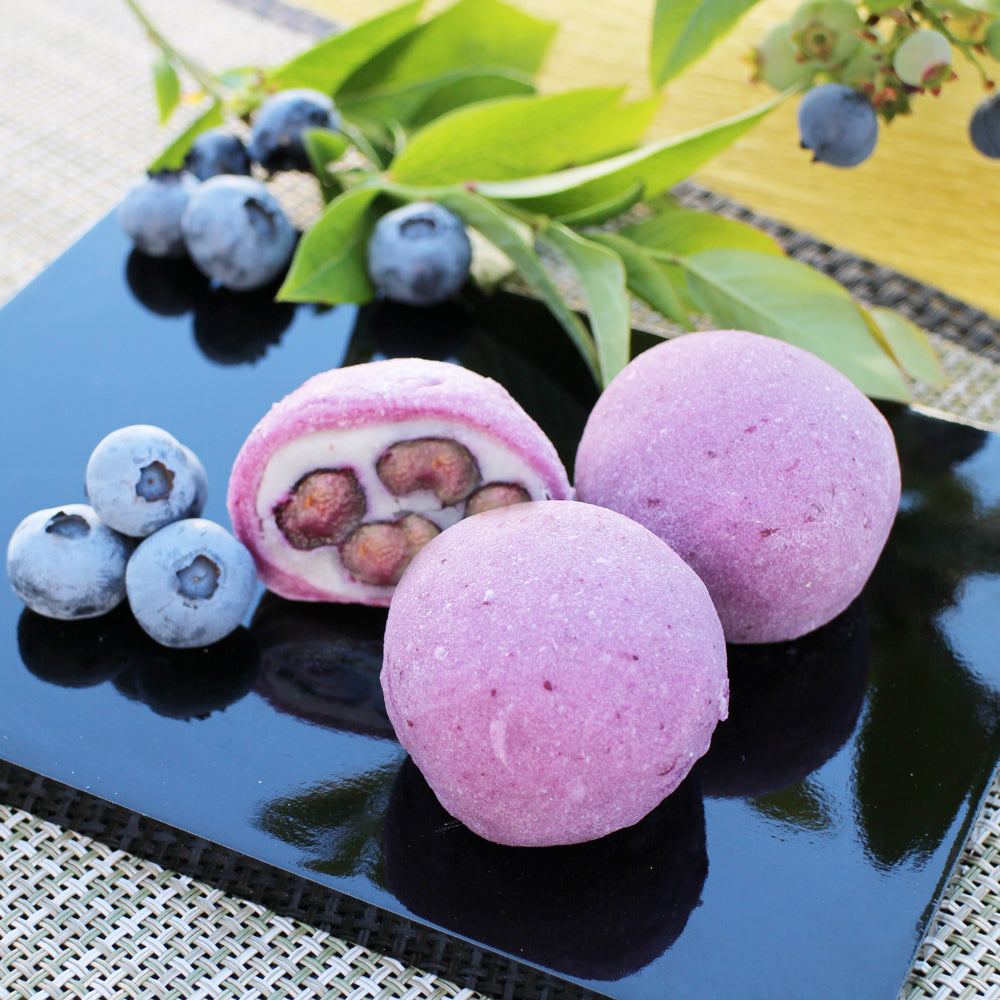 紫宝のいろどり餅　～瀬戸のブルーベリーを包んだ瑞々しいお菓子～　８個入り 【8月20日までのお届け】