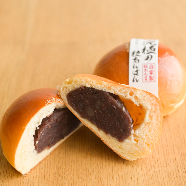 【送料込・創業からの人気商品】究極のクリームパン、究極の粒あんぱん8個セット