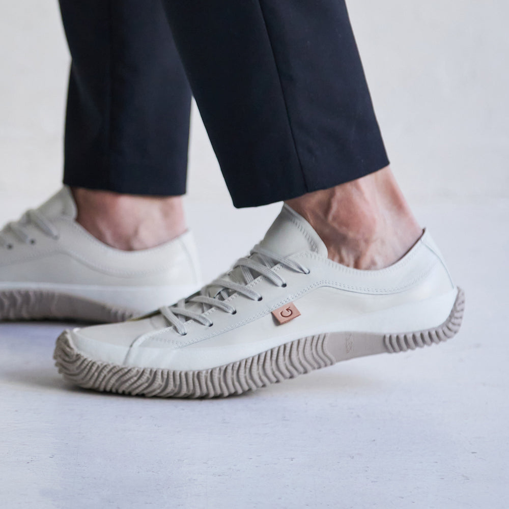 【SPINGLE スピングル SP-110】カンガルーレザースニーカーの定番品　◆サッカーや野球のスパイクにも使われるカンガルーレザーを使用し、疲れにくく感じるほどの履き心地！※ 靴 日本製ハンドメイドスニーカー サイズ交換可能 スピングル