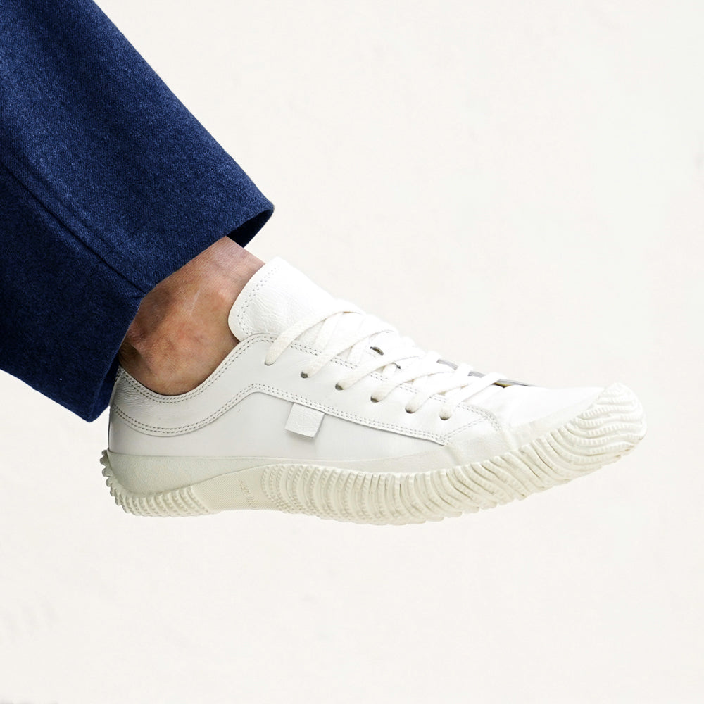 【SPINGLE スピングル SP-110】カンガルーレザースニーカーの定番品　◆サッカーや野球のスパイクにも使われるカンガルーレザーを使用し、疲れにくく感じるほどの履き心地！※ 靴 日本製ハンドメイドスニーカー サイズ交換可能 スピングル