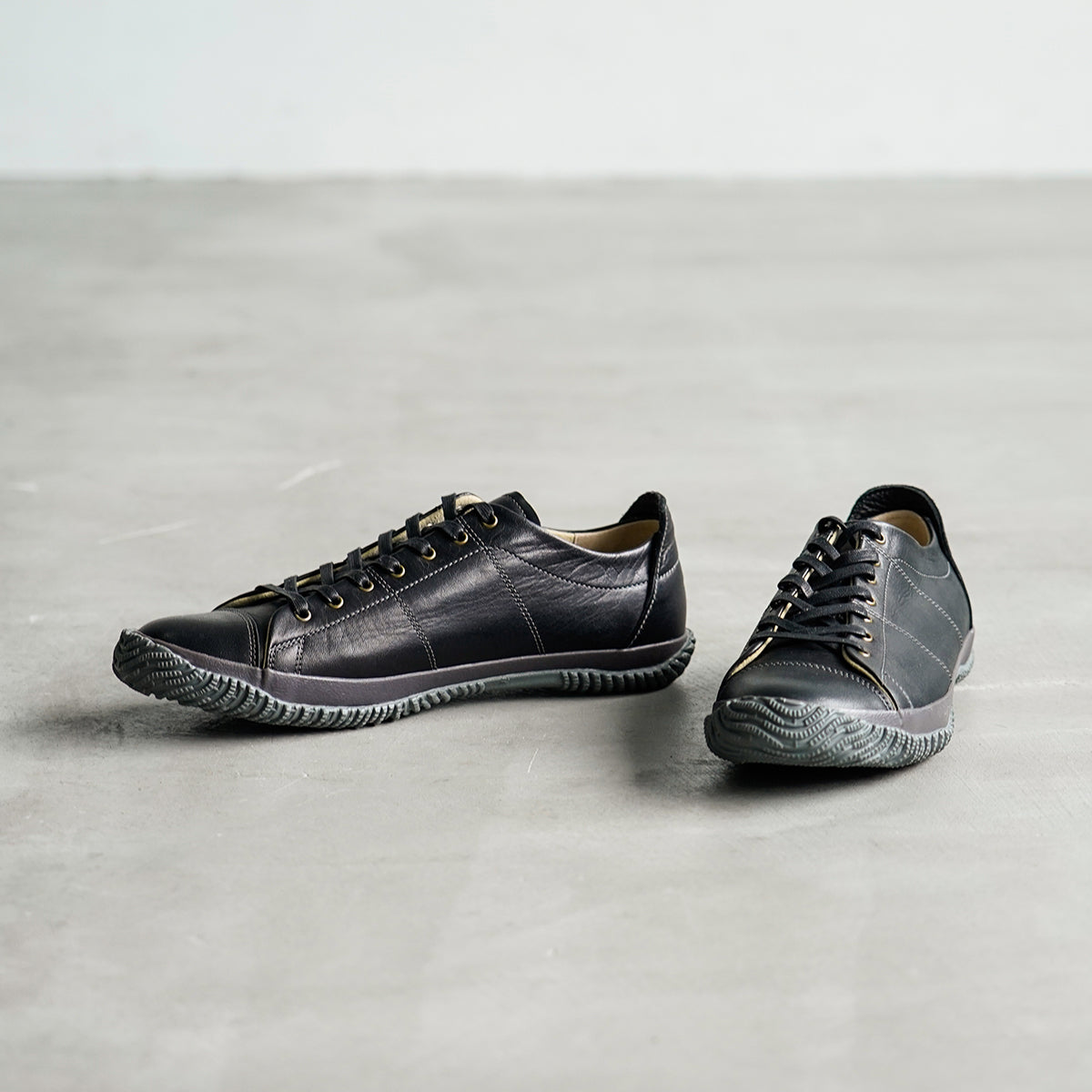 【SPINGLE スピングル SP-272】オイルワックスレザーの定番ローカットモデル◆飽きのこない、毎日にちょうどいいデザイン　※ 靴 日本製ハンドメイドスニーカー サイズ交換可能 スピングル