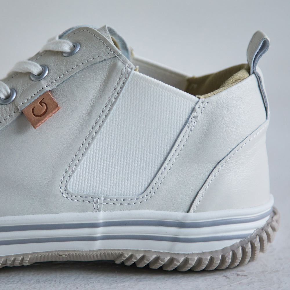 【SPINGLE スピングル SP-442】サイドゴアミドルカットスニーカー ◆カンガルーレザーを使用した脱ぎ履きしやすいロングセラー商品　※靴 日本製ハンドメイドスニーカー サイズ交換可能 スピングル