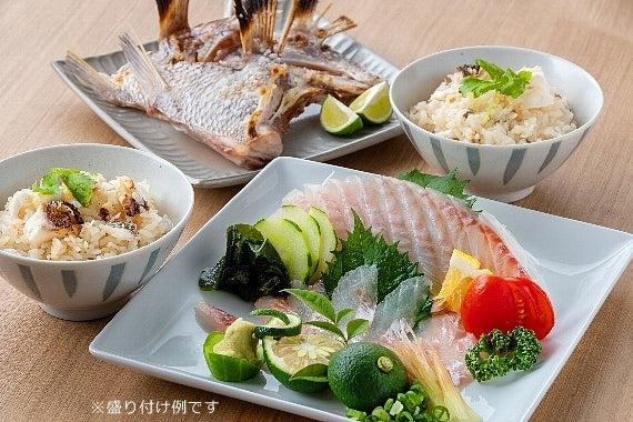 愛媛八幡浜産　天然真鯛を食べつくす鯛めしセット