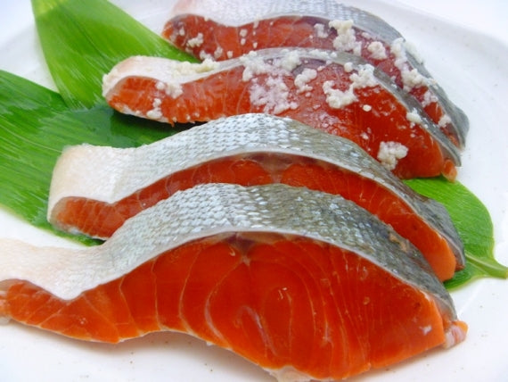 ◆『おいしい天然甘塩紅鮭と塩麹漬』