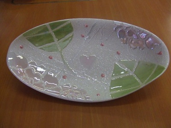 有田焼、貞泉窯の「砂窯」ラスター仕様なぶり形状のお皿３種類(バラ売り）