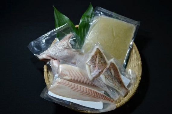 愛媛八幡浜産　天然真鯛を食べつくす鯛めしセット