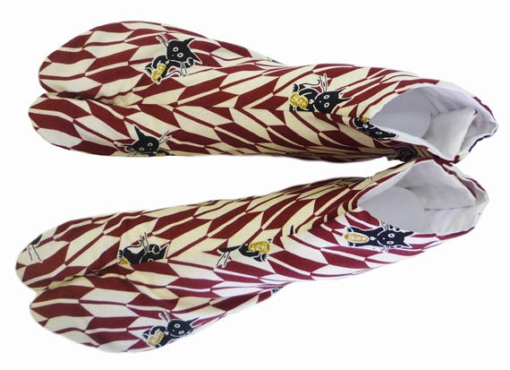 サムライ足袋 ～矢絣ネコ Yagasuri Cat～行田の名産品「足袋」